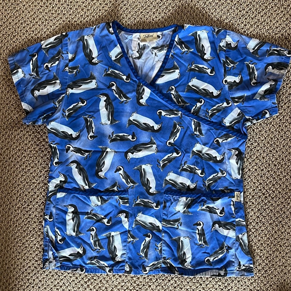 Scrub top with Penguins
